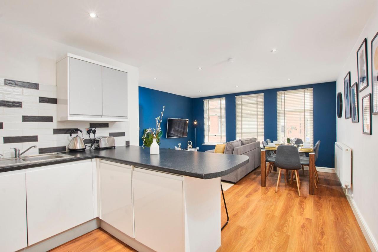 Stunning City Centre 3 Bed, 3 Bath - Sleeps 8! Apartment ลีดส์ ภายนอก รูปภาพ