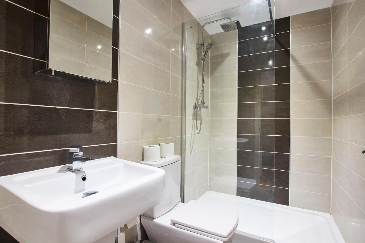 Stunning City Centre 3 Bed, 3 Bath - Sleeps 8! Apartment ลีดส์ ภายนอก รูปภาพ