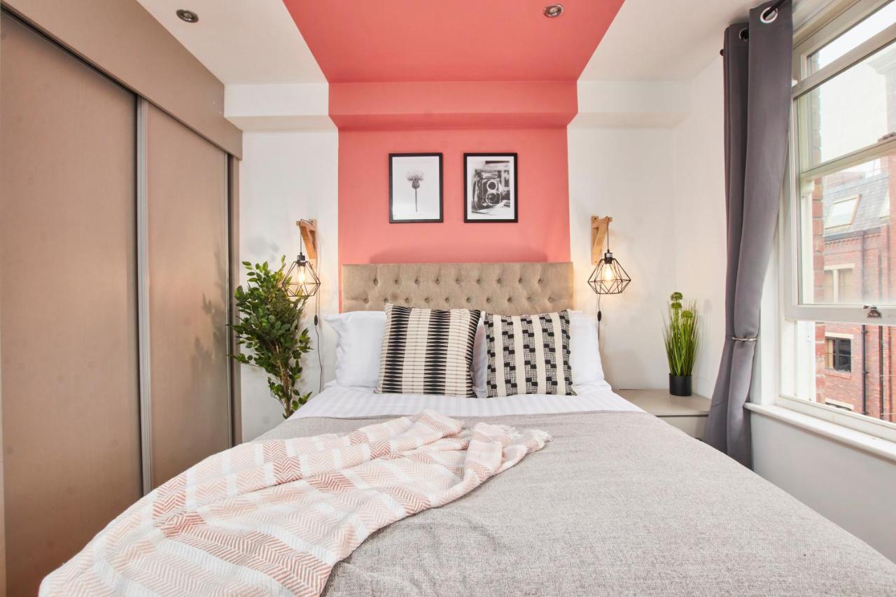 Stunning City Centre 3 Bed, 3 Bath - Sleeps 8! Apartment ลีดส์ ภายนอก รูปภาพ