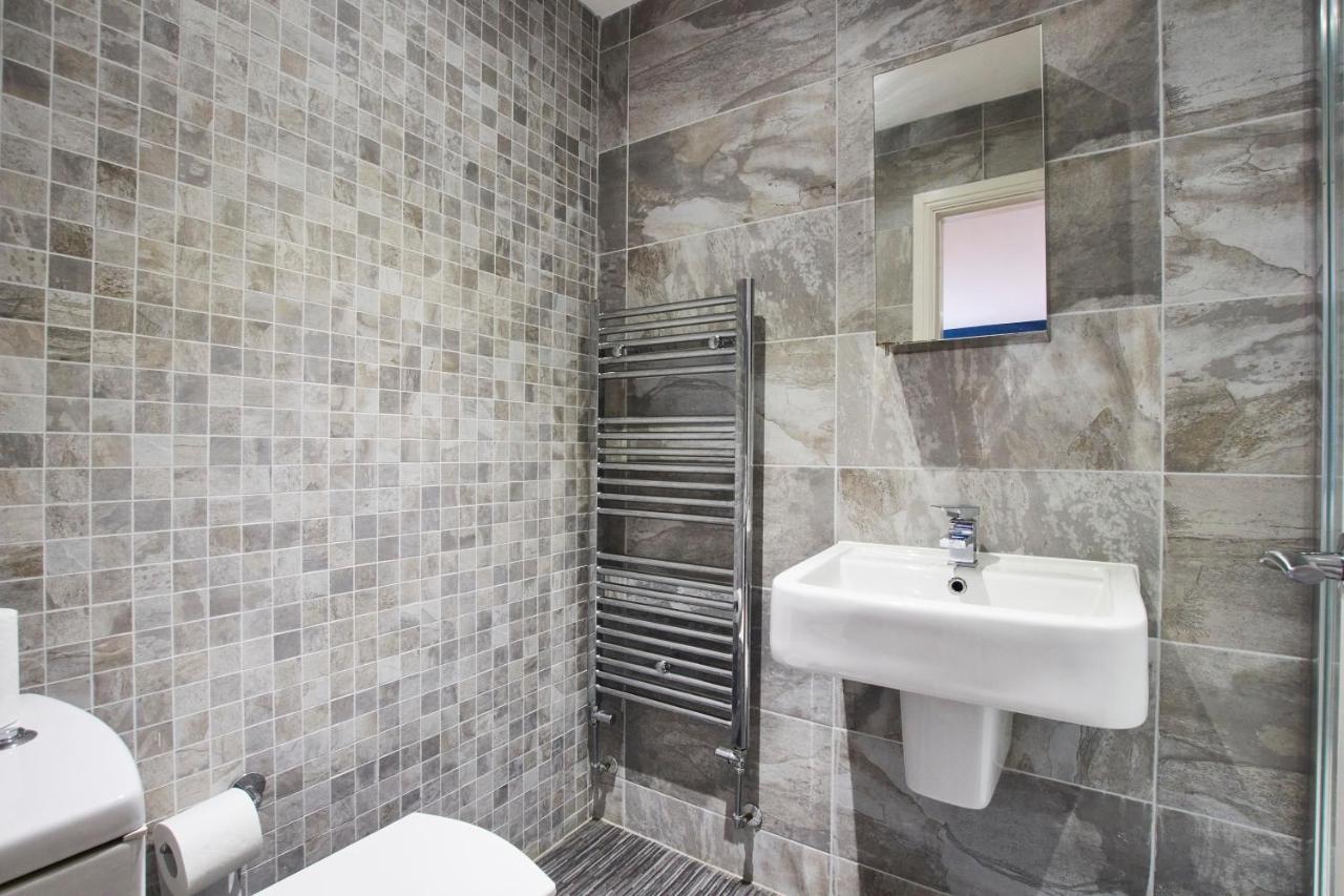 Stunning City Centre 3 Bed, 3 Bath - Sleeps 8! Apartment ลีดส์ ภายนอก รูปภาพ